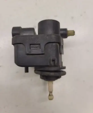 Headlight level adjustment motor