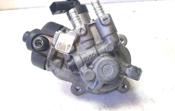 Audi A4 S4 B9 Fuel injection high pressure pump 04L130755E