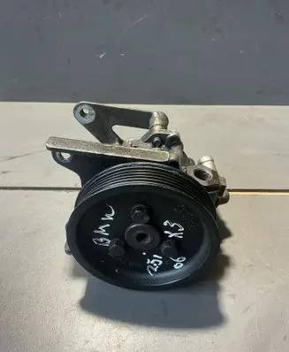 BMW X3 E83 Power steering pump 