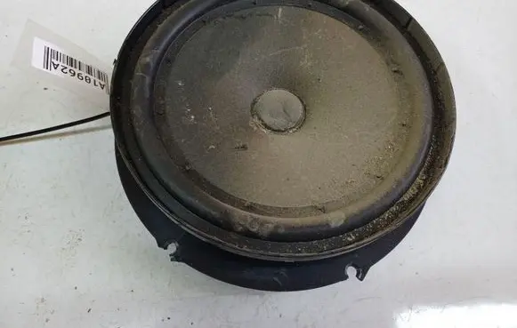 Skoda Octavia Mk2 (1Z) Front door speaker 1Z0035411A