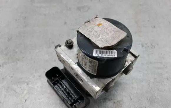 Renault Megane III ABS Pump 476603625R
