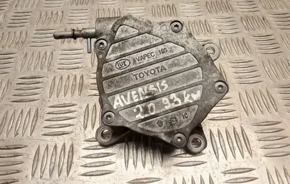 Toyota Avensis T250 Vacuum pump