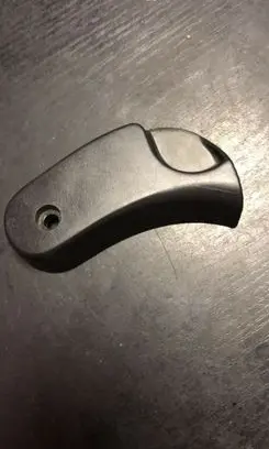 BMW 3 E46 Engine bonnet (hood) release handle 8223163