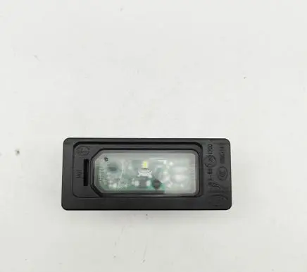 Land Rover Defender Number plate light HY3213B627AB