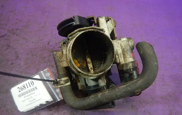 Opel Vectra B Throttle body valve 