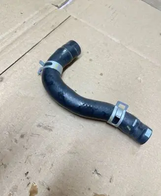 Hyundai Kona I Engine coolant pipe/hose 25450K4610