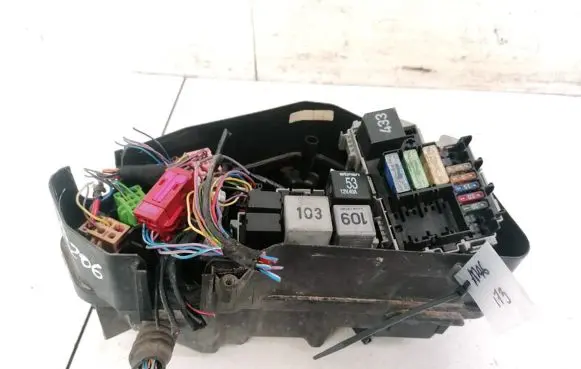 Volkswagen Touareg I Fuse box set 7L6971072AL