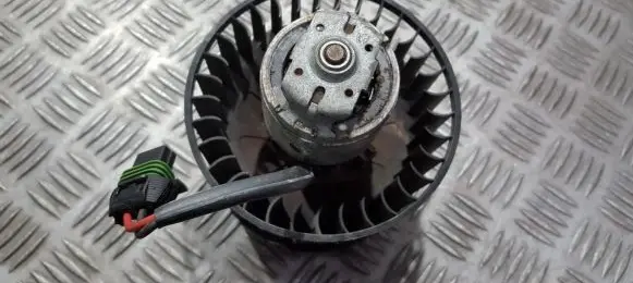 Renault Espace III Heater fan/blower 0130063507