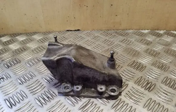 Suzuki Grand Vitara II Other engine bay part