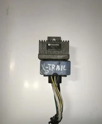 Nissan X-Trail T31 Glow plug pre-heat relay 9640469680A 9640469680