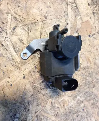 Volkswagen Touareg II Turbo solenoid valve 059906609B