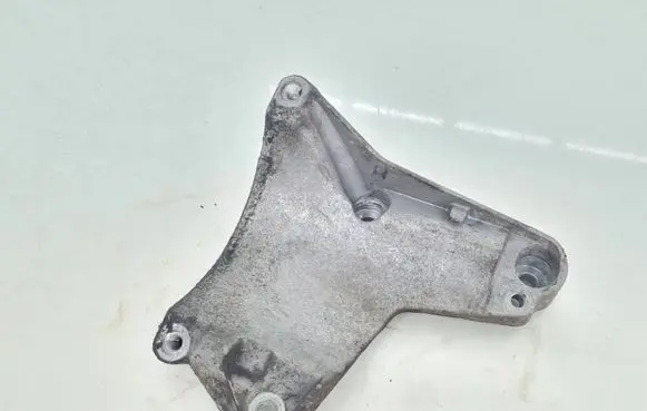 Audi A4 S4 B6 8E 8H A/C compressor mount bracket 06C260835B