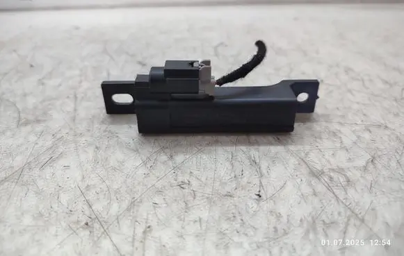 Infiniti Q50 Keyless system antenna 5WK48775