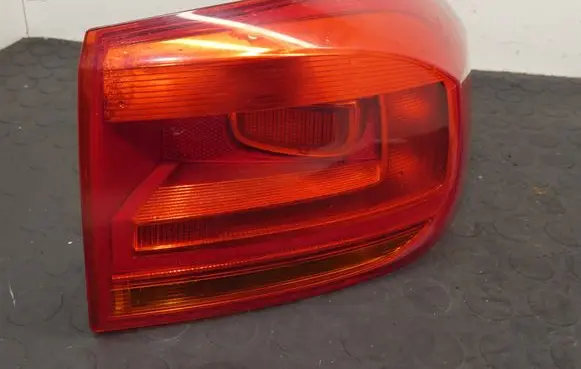 Volkswagen Tiguan Rear/tail lights 5N0945096Q