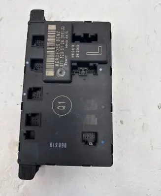 Mercedes-Benz SLK R171 Door control unit/module 1718205126 00404876