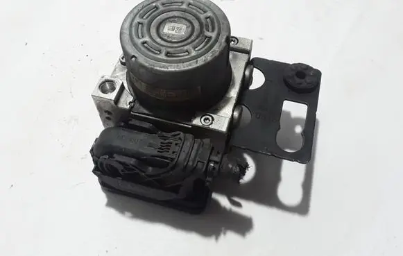 Renault Trafic III (X82) ABS Pump 476605919R