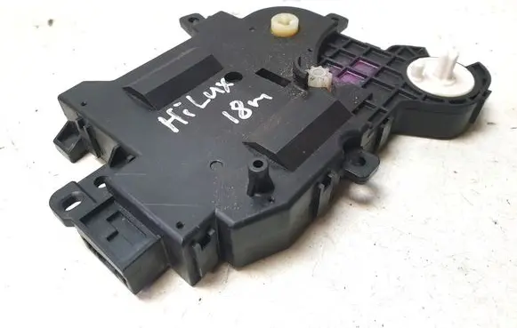 Toyota Hilux (AN120, AN130) Air flap motor/actuator 0638009013