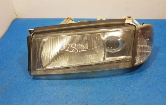 Skoda Octavia Mk1 (1U) Headlight/headlamp