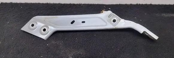 Renault Megane IV Headlight/headlamp mounting bracket 631406423R