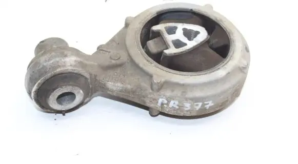 Nissan X-Trail T32 Engine mount bracket