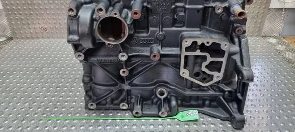 Volkswagen PASSAT B7 Engine block S180315099 03L021AH