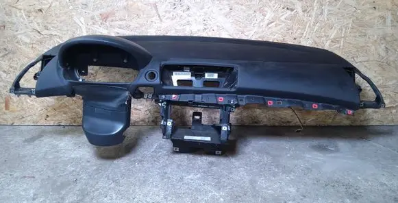 BMW 1 E81 E87 Dashboard