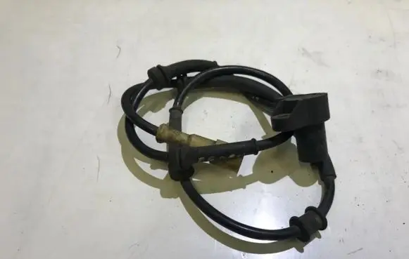 Fiat Bravo ABS brake wheel speed sensor 0265008002