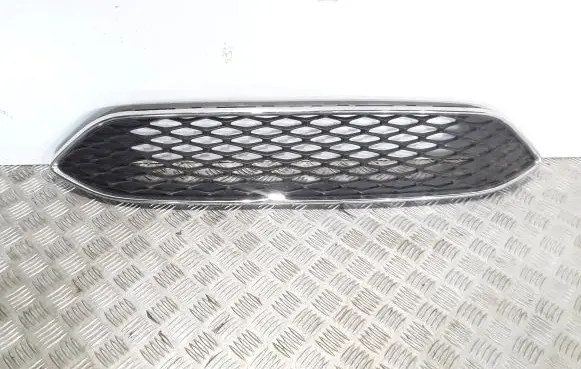 Ford Focus Front grill F1EB8200A