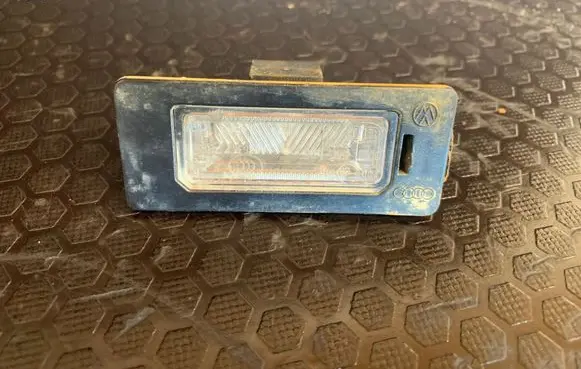 Volkswagen PASSAT B6 Number plate light A046341