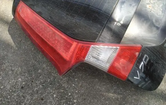 Volvo V70 Tailgate rear/tail lights