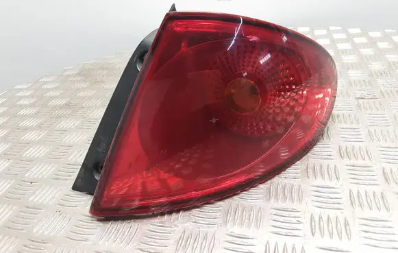 Seat Toledo II (1M) Rear/tail lights 5P5945112A