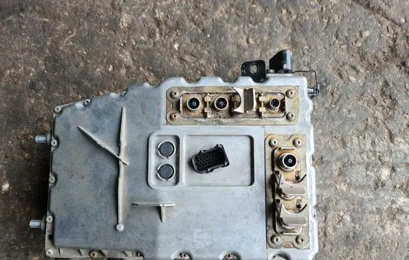 Volkswagen Touareg II Voltage converter inverter 7P0907080C 7P0907070E