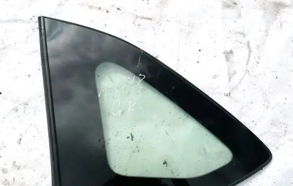 Honda FR-V Rear side window