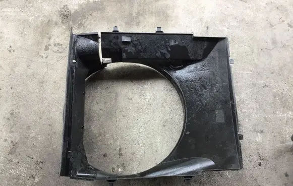 Land Rover Range Rover Sport L320 Radiator trim PGK500096