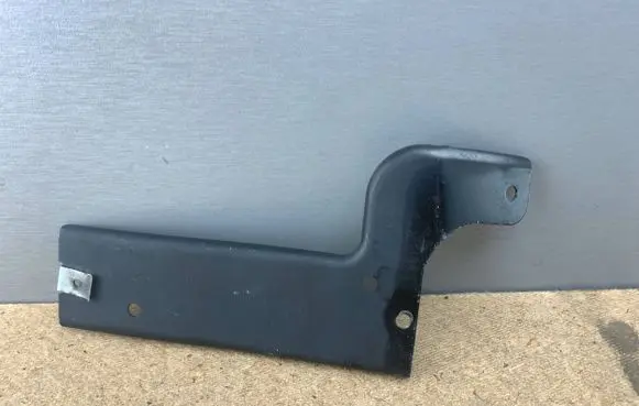 BMW 7 E65 E66 Front bumper mounting bracket 7075074 51717075074
