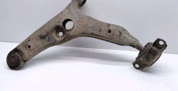 Mitsubishi Space Star Front lower control arm/wishbone
