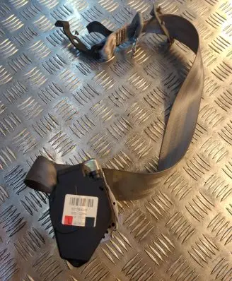 Audi A8 S8 D3 4E Rear seatbelt buckle 000884109 909060 H970100