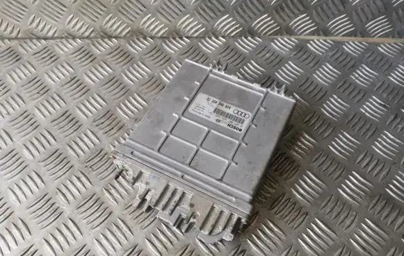 Audi A4 S4 B5 8D Engine control unit/module 0281001425 0281001426 028906021CE
