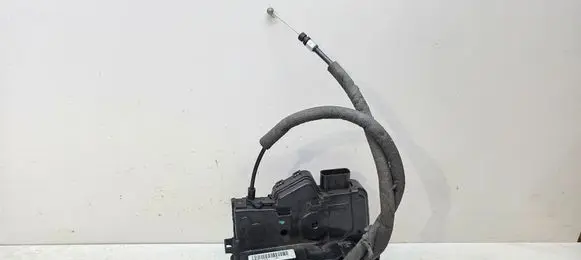 KIA Sportage Rear door lock 814103U010