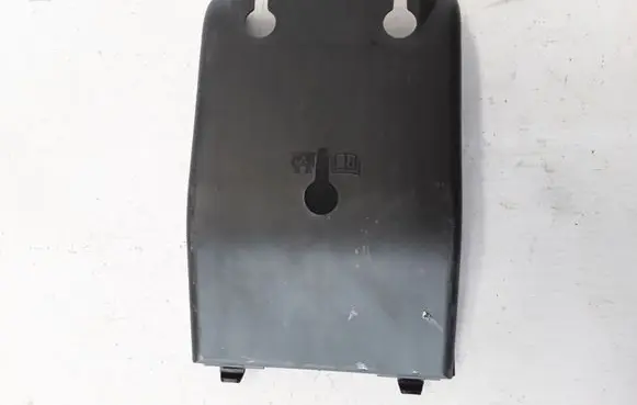 Volvo S90, V90 Fuse box cover 31494567