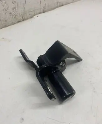 Ford S-MAX Front door lower hinge A046575