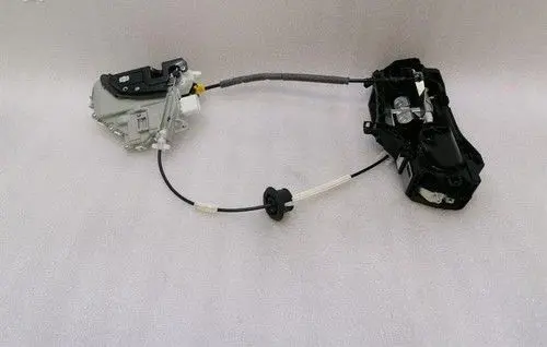 Porsche 718 Cayman 982 982c Front door lock 982837886C