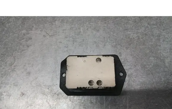 Toyota Yaris Verso Heater blower motor/fan resistor 