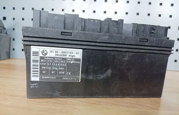 BMW 5 E60 E61 Comfort/convenience module 6957143 6135695714301