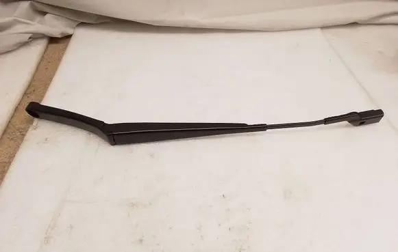 Volkswagen Golf VI Front wiper blade arm 1Q1955409