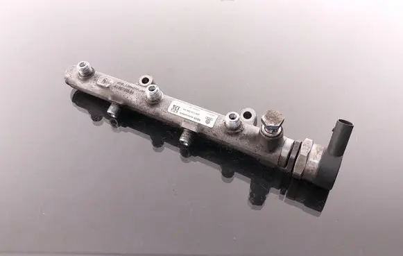 Fuel main line pipe