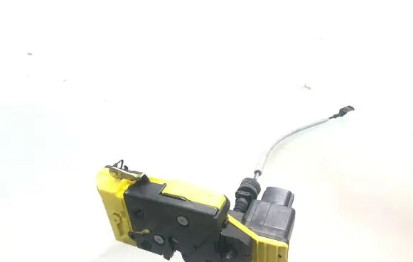 Volvo XC90 Rear door lock 30699757