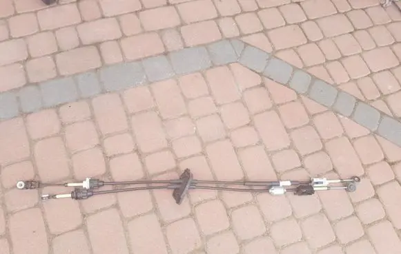 Renault Master III Gear shift cable linkage 349352849R