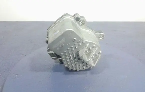 Toyota Prius+ (ZVW40) Water pump 