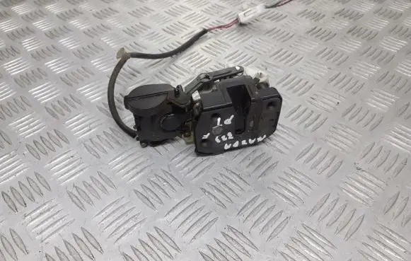 Mazda 323 F Rear door lock